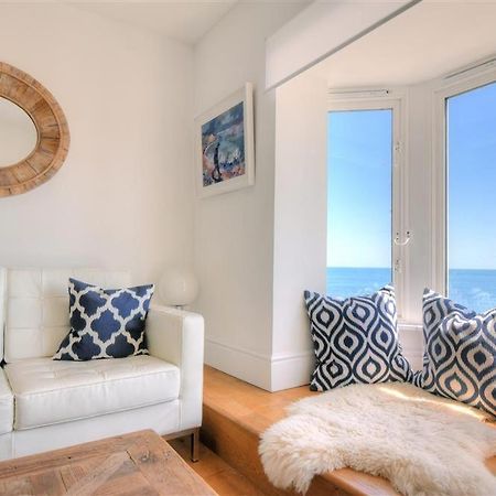 Seahorse Apartment Лайм Риджис Екстериор снимка